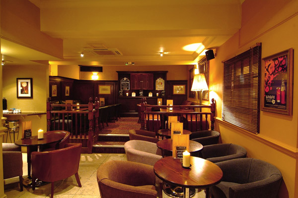 BAR - CAFE CATINAT
